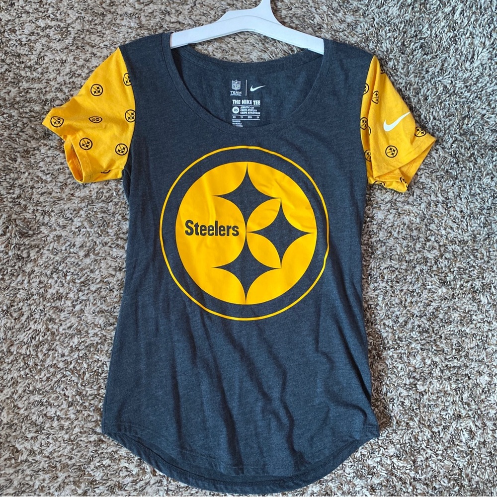 Nike Steel City Logo Pittsburgh Steelers Women's Short Sleeve Athletic Cut XS
